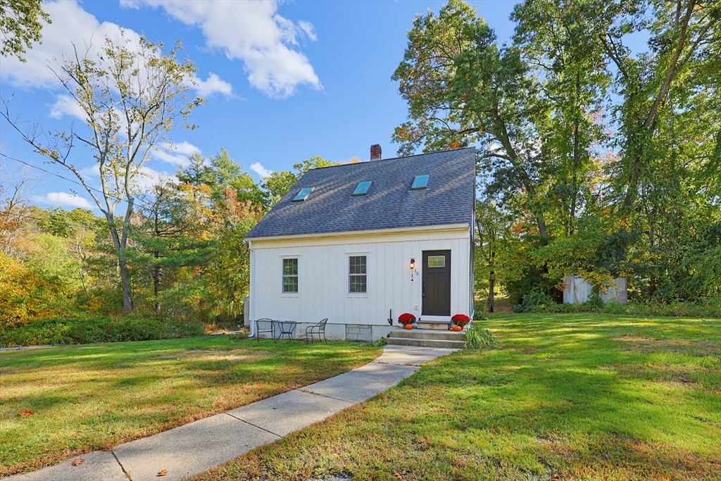 15 W CEDAR RD in Norfolk