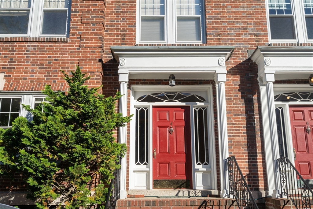 4 Alton Court #3 in Brookline