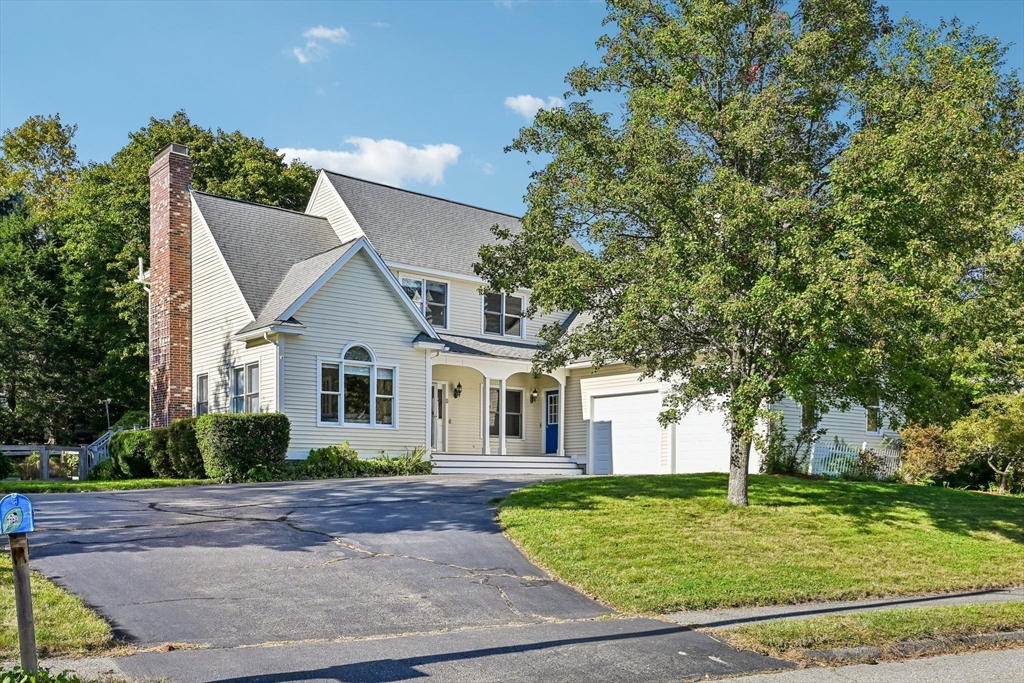 2 Stone Meadow Farm Dr in Shrewsbury