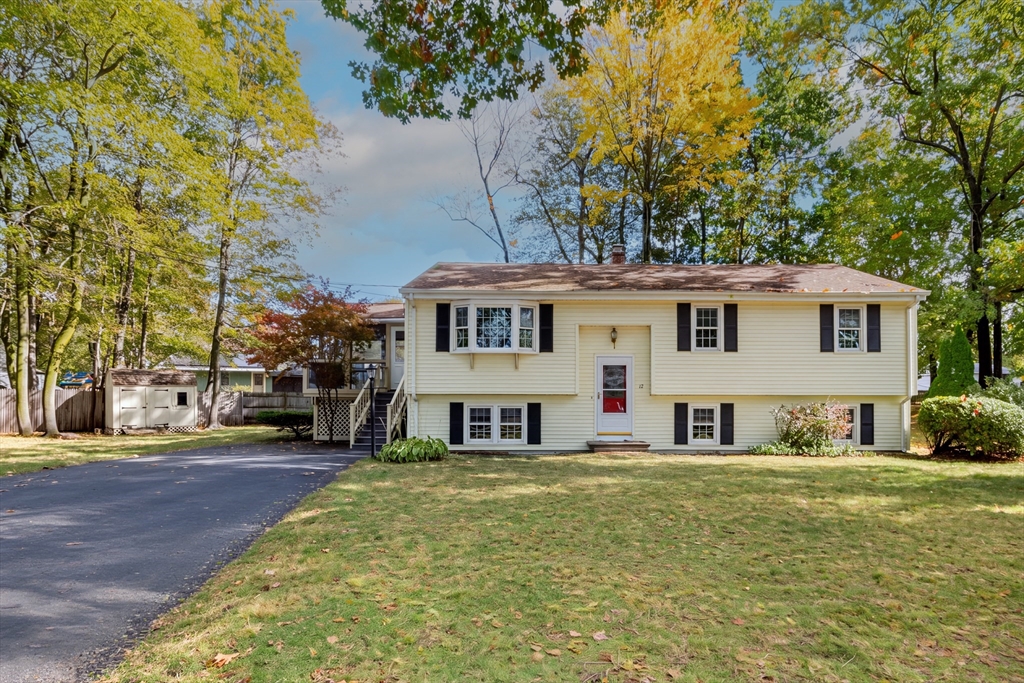 12 Amy Ave. in Leominster