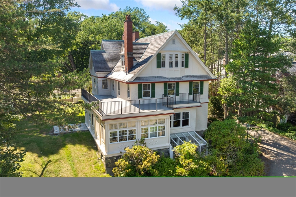 56 Vinton Street #4 in Melrose