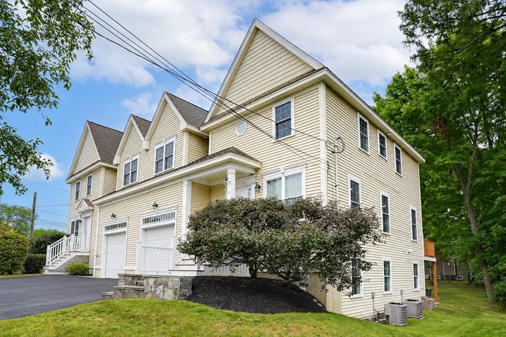 4 N Pleasant St #4 in Natick