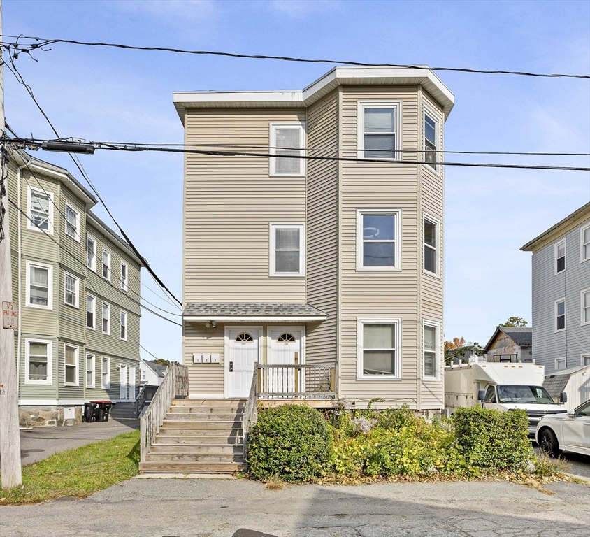 105 Nilsson St in Brockton