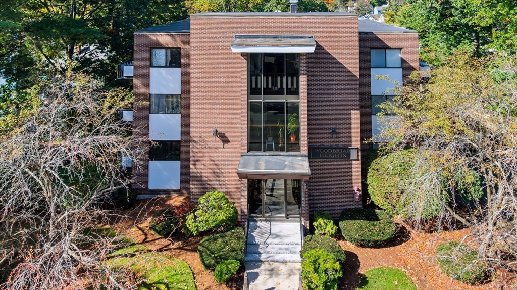 974-976 Main St #24 in Melrose