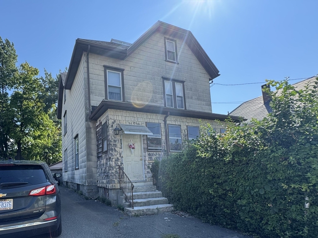 23 Myrtle St in Waltham