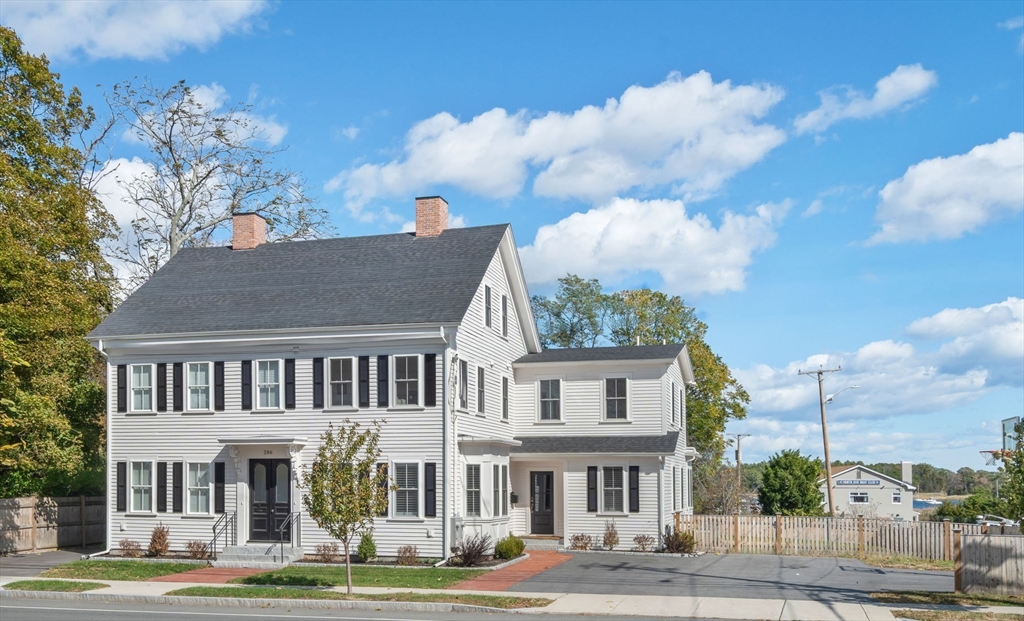 286 Merrimac St #A in Newburyport