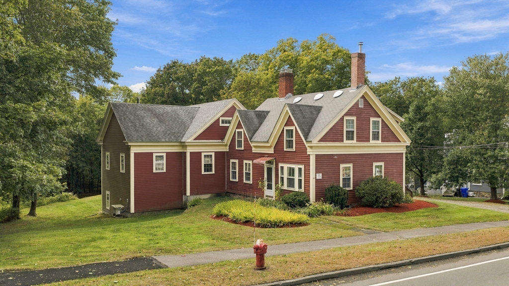 39 High Street in Topsfield