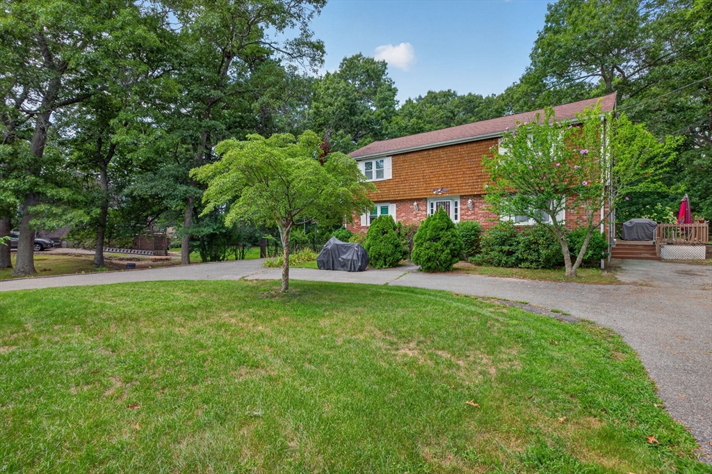 33 Carver Rd in Plymouth