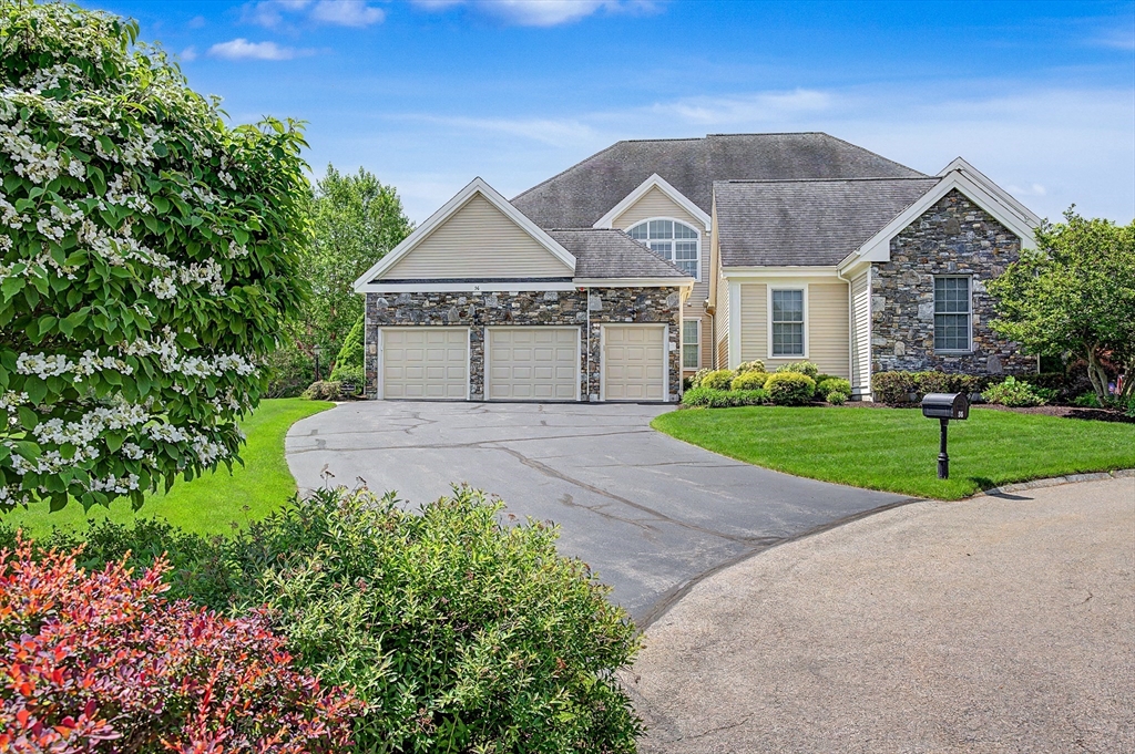 56 Clubhouse Way #56 in Sutton