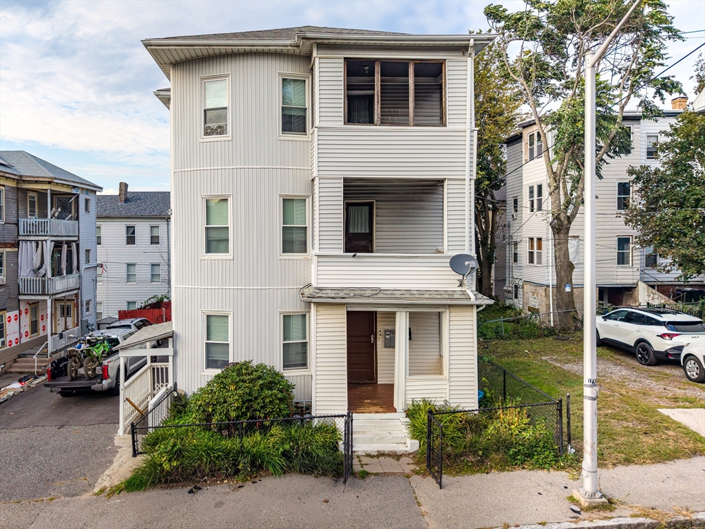 33 Jefferson St in Worcester