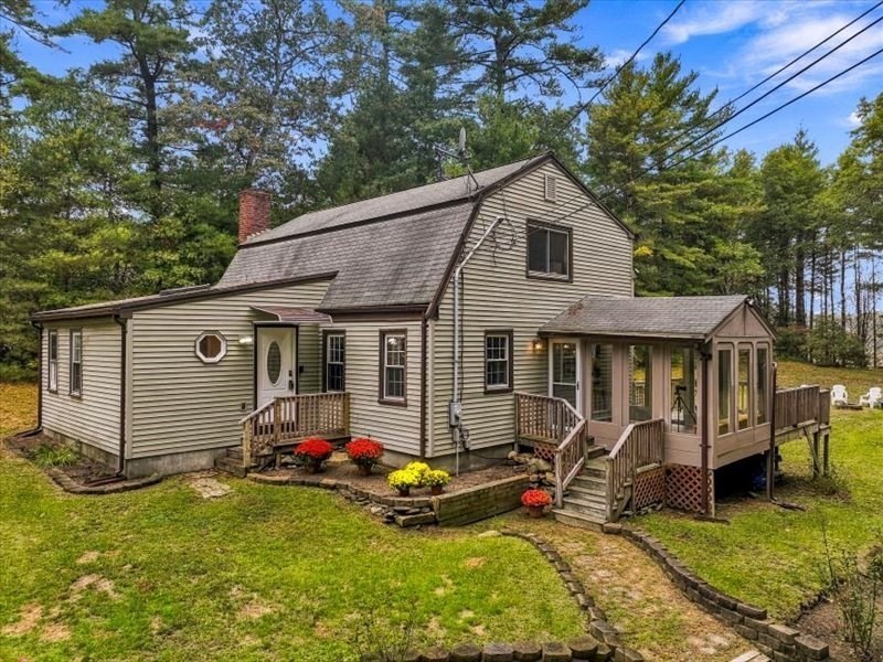 109 Pleasant St in Plympton
