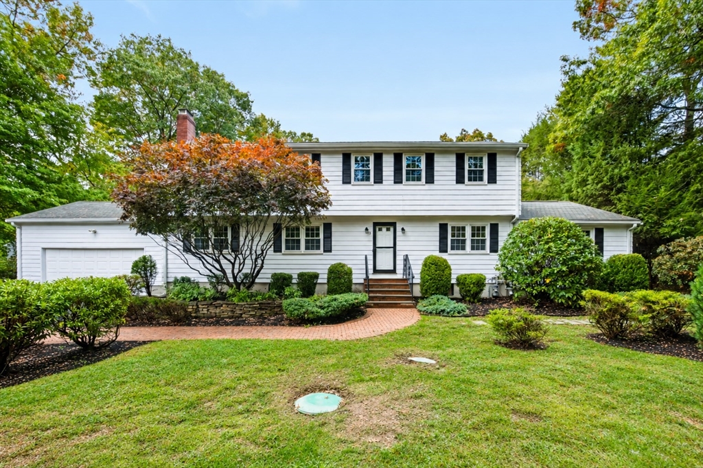 35 Eagle Dr in Sharon