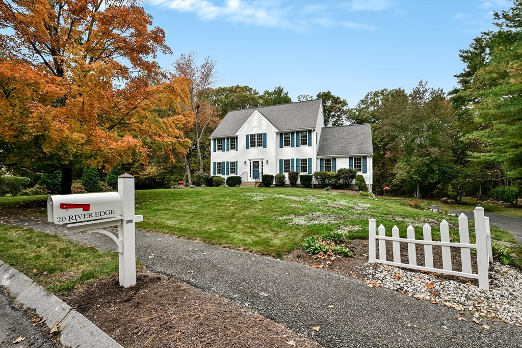 20 River Edge Rd in Mansfield
