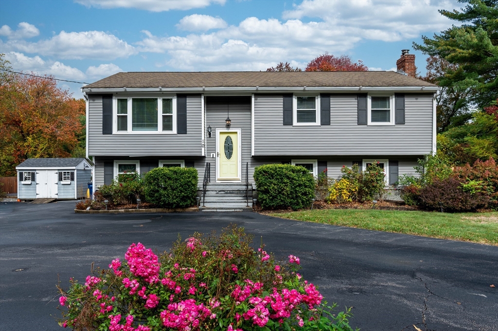 10 Village Street in Medway