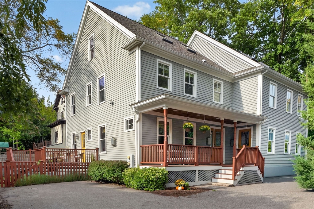 40 Cheshire St #1 in Jamaica Plain