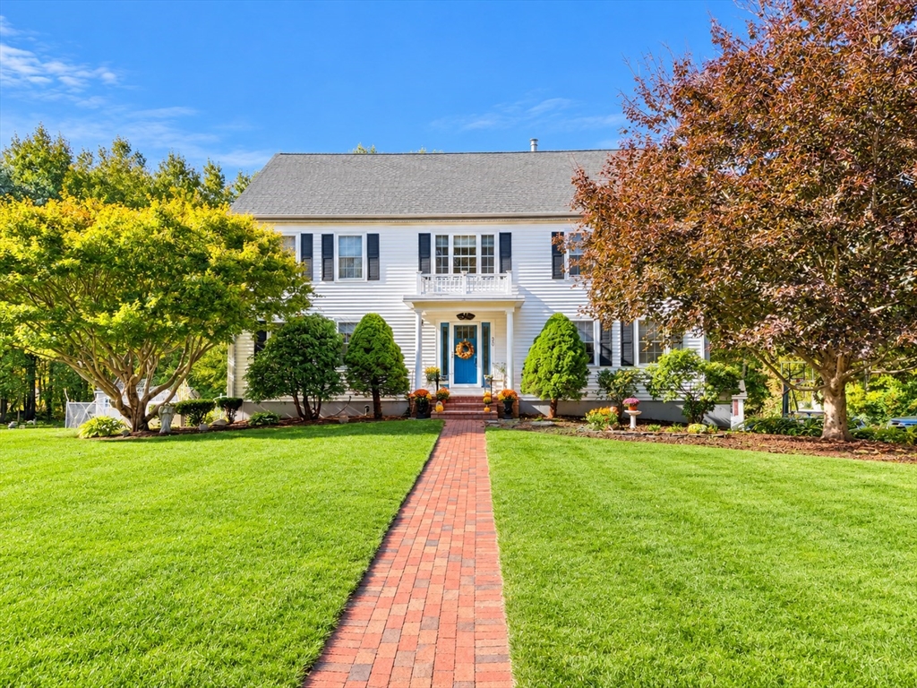 30 Arthur's Pl in Bridgewater