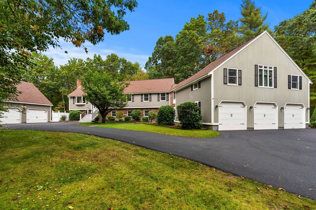 202 Lacy St in North Andover
