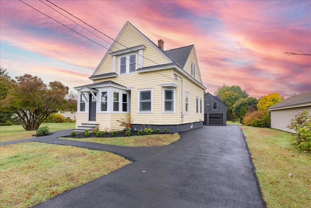 137 Hampshire Rd in Methuen