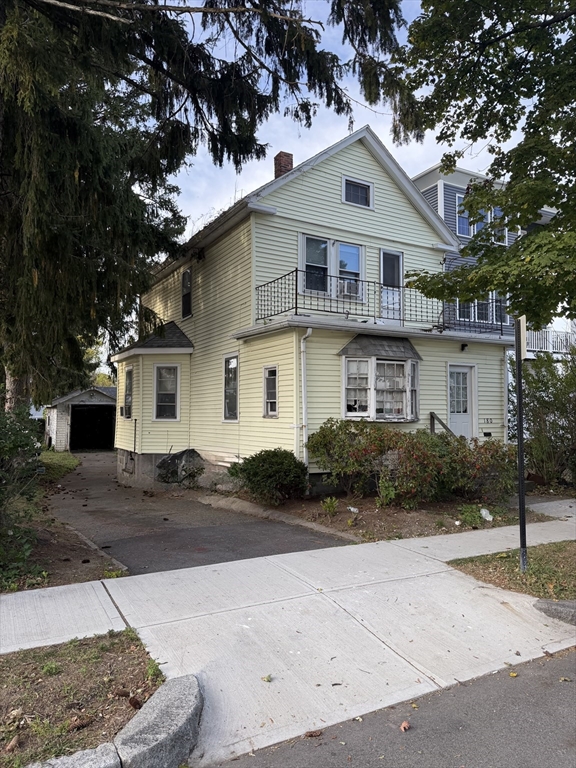 180 Billings Road in Quincy