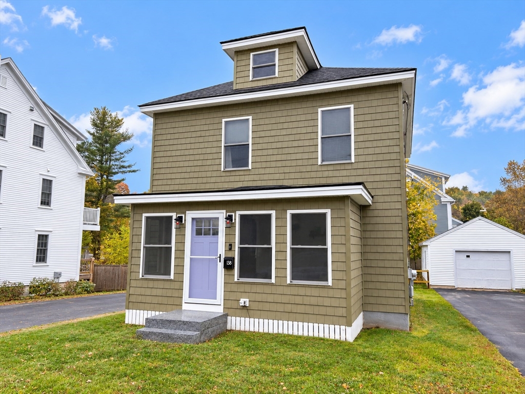 138 Market St in Amesbury