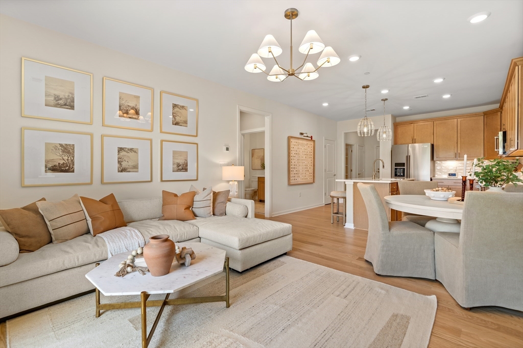 8 Peters Farm Way #212 in Westborough
