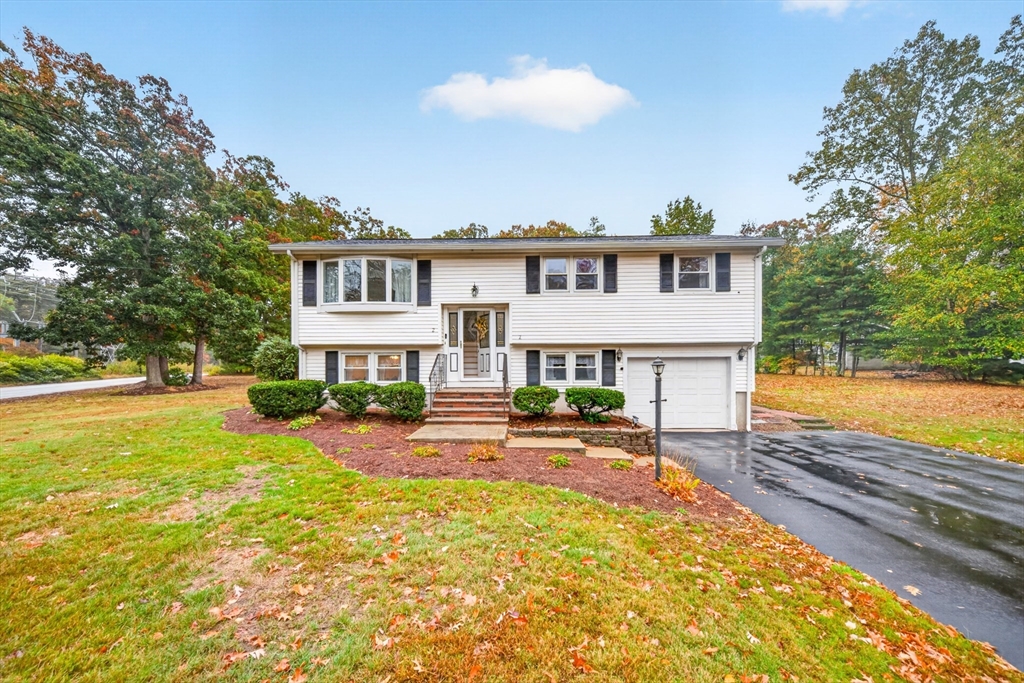 2 Allard Way in Billerica