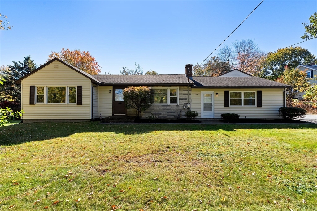 488 Elm St in Marlborough