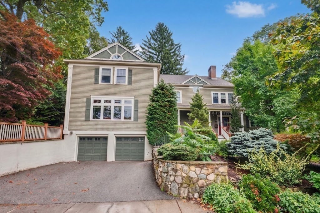 26 Princeton St #26 in Newton