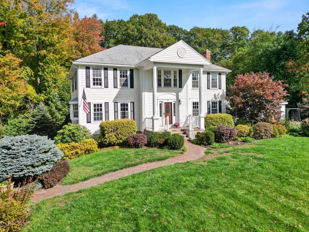 24 Crossbow Ln in North Andover