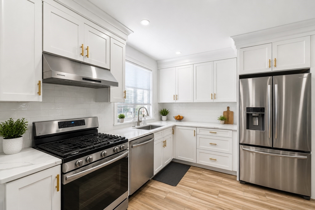 41 Union St #A in South Weymouth