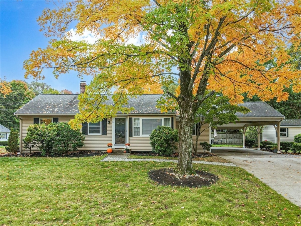 15 RAYMOND AVENUE in Walpole