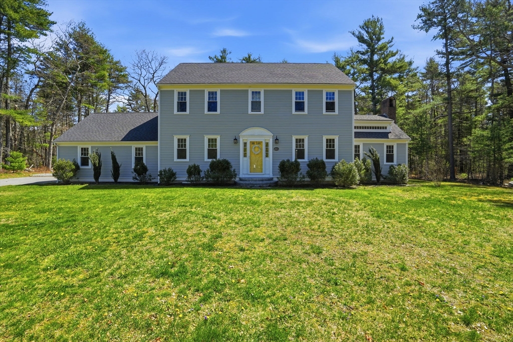 62 Forest St in Duxbury