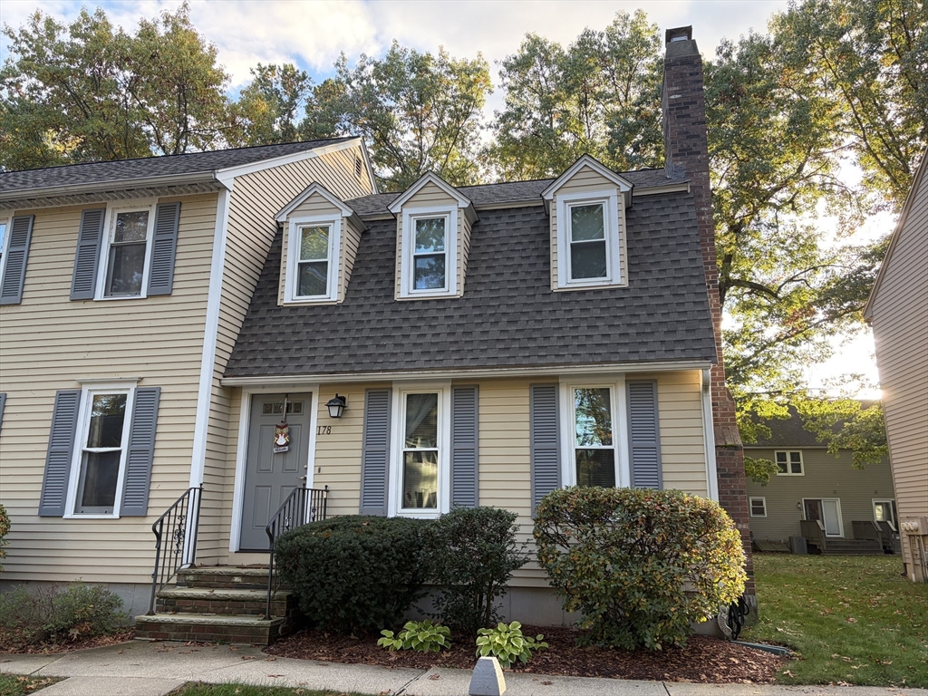 178 Wellman Ave #178 in North Chelmsford