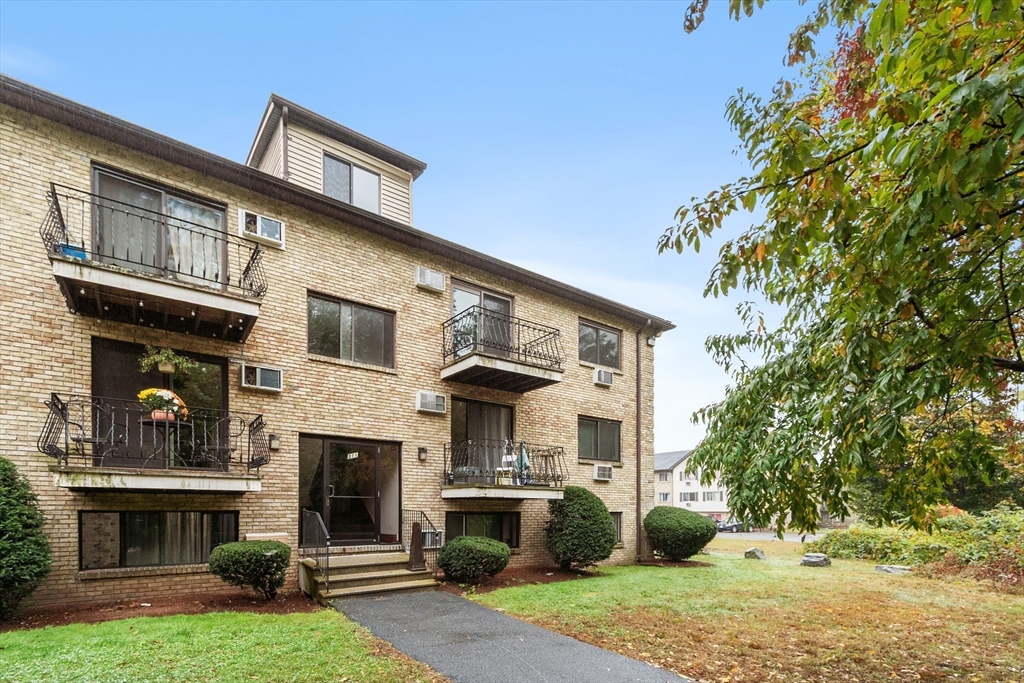 311 Pawtucket Blvd #29 in Lowell