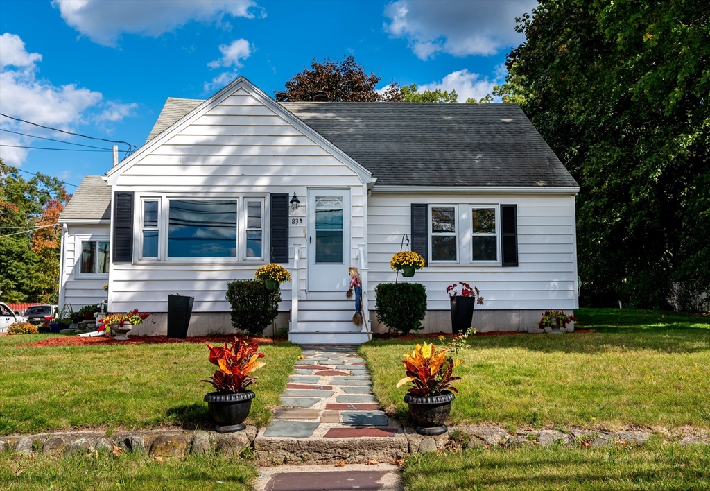 83 Mansfield Ave in Norton