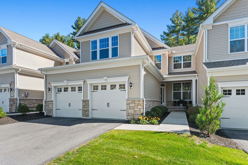 12 Plimpton Farm Rd #12 in Millis