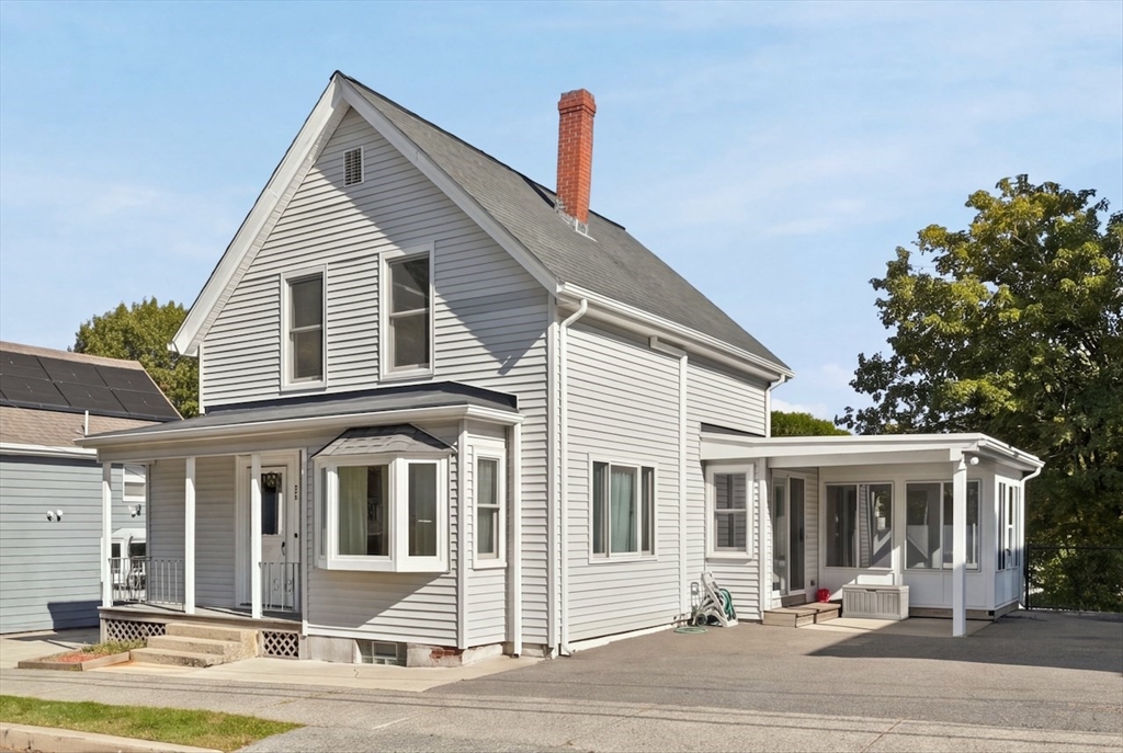58 Webster St in Lynn