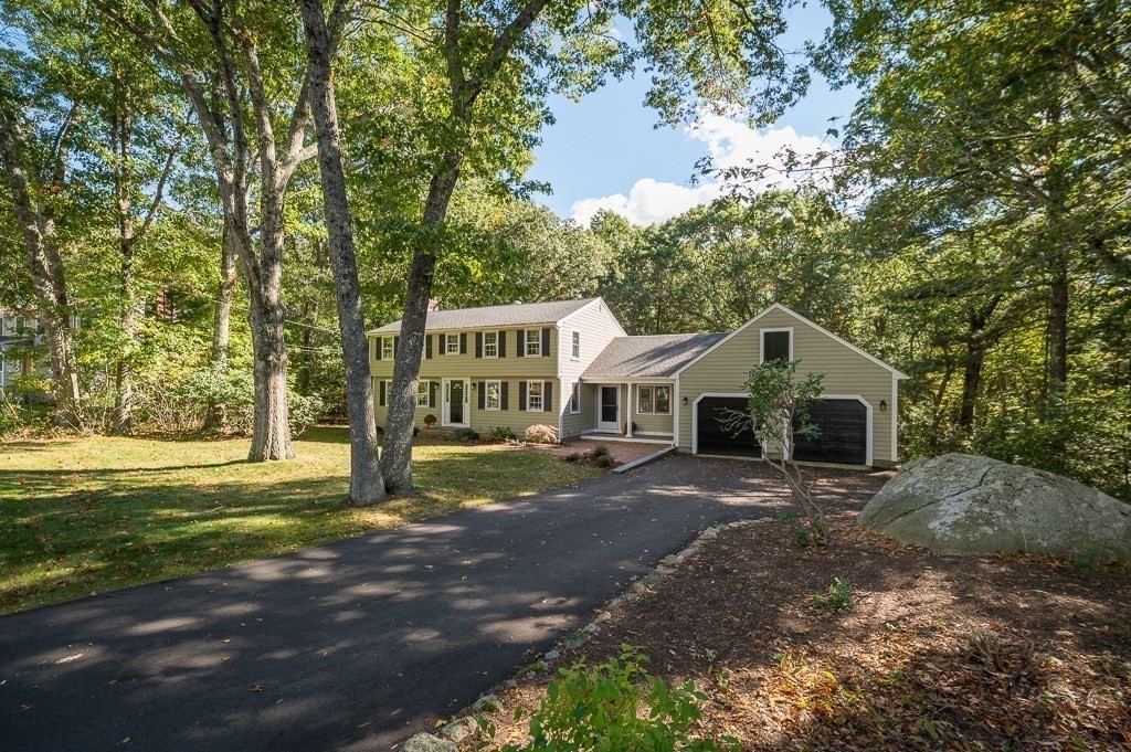 6 Donald Road in South Hamilton