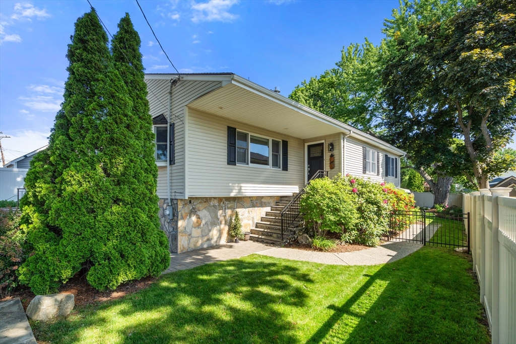 120 Park Avenue in Medford