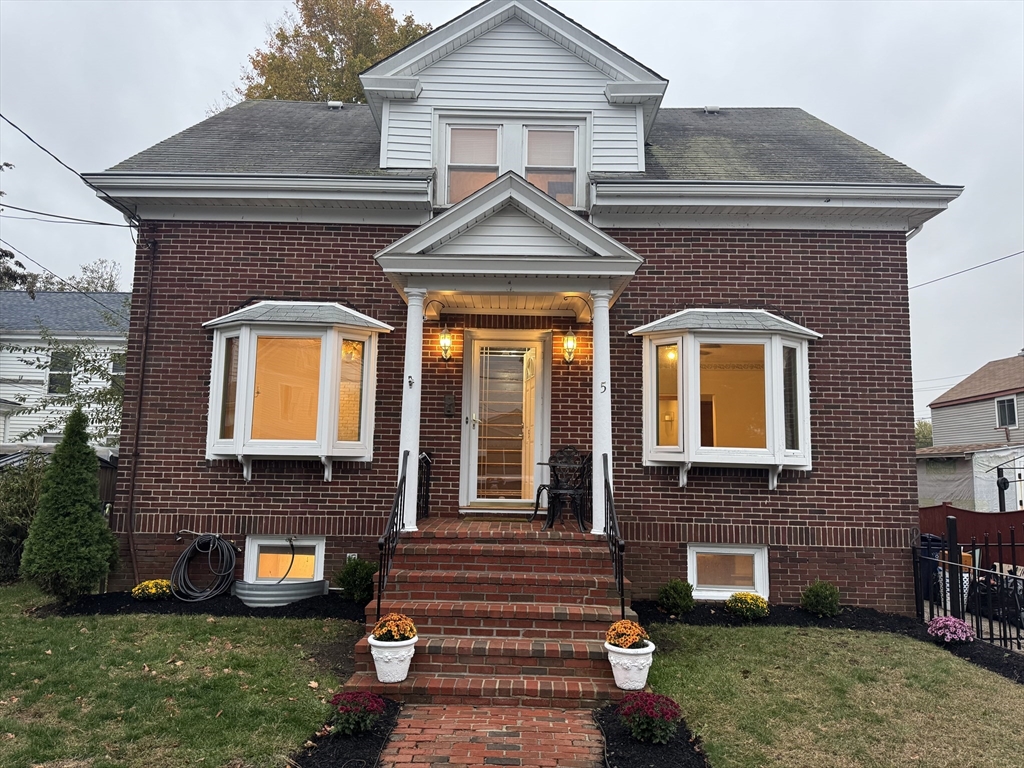 5 Everett St in Dorchester