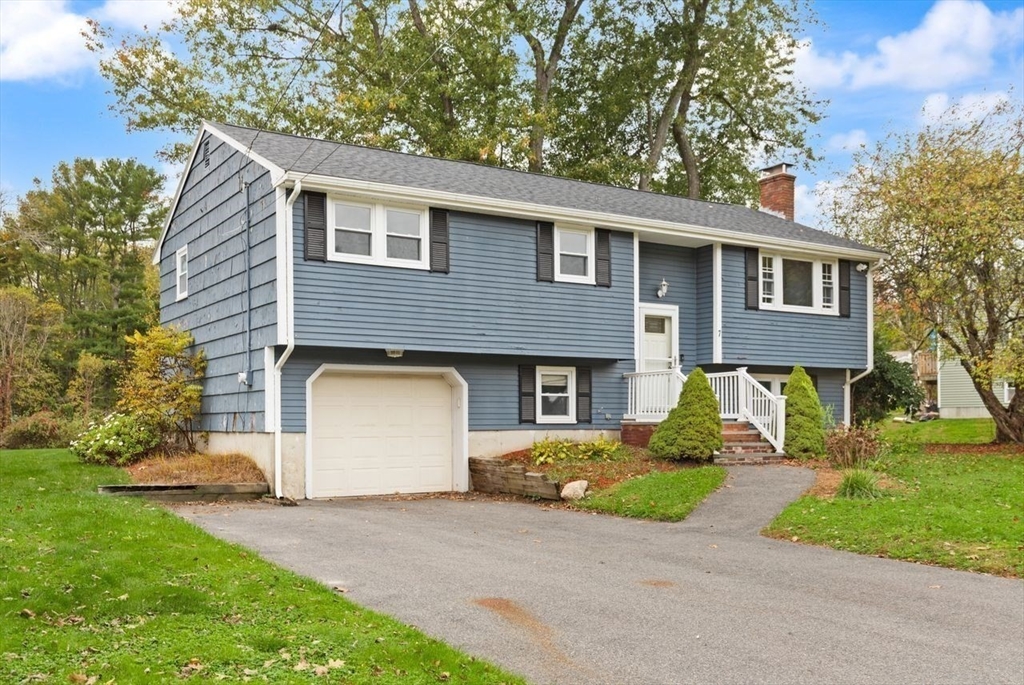 7 Heath Rd in South Easton