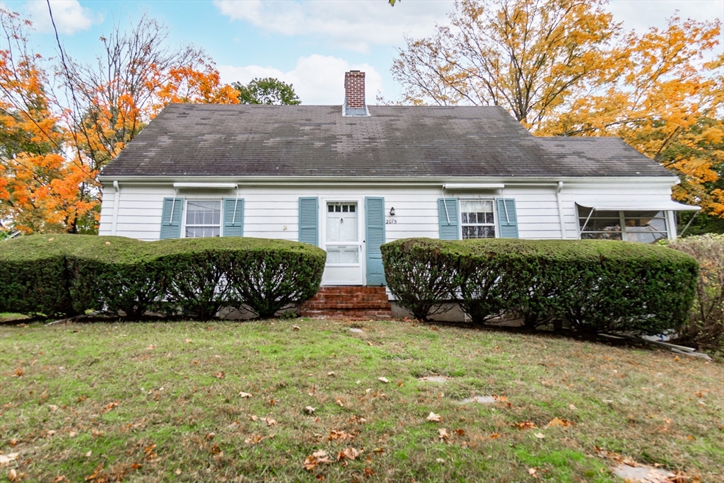 2075 Washington St in Canton