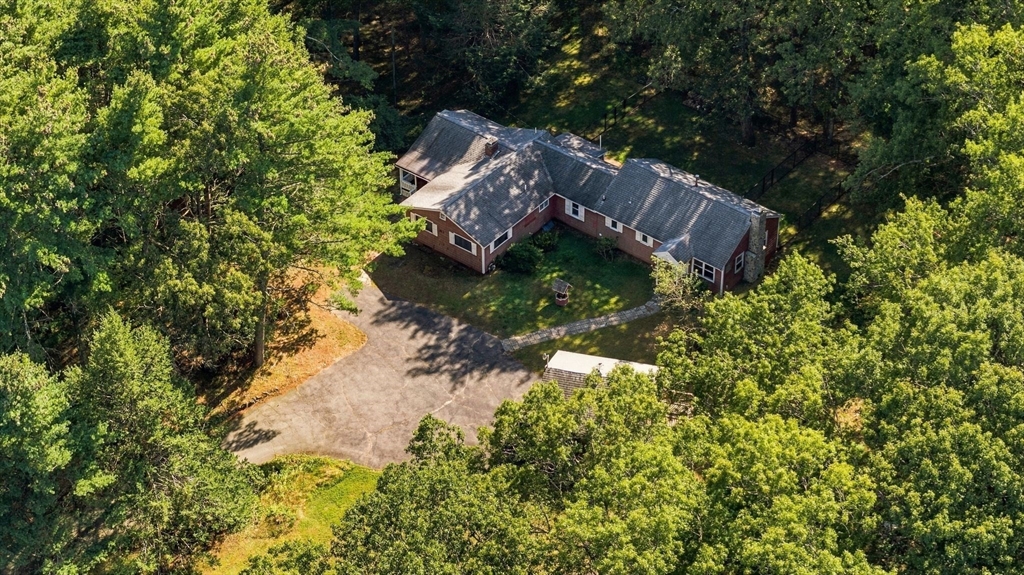 154 Herrick Road in Boxford