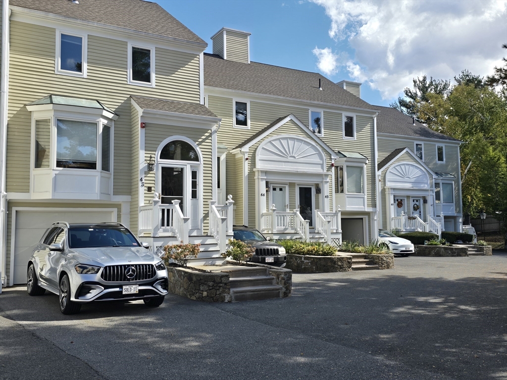 43 Abington Road #43 in Danvers