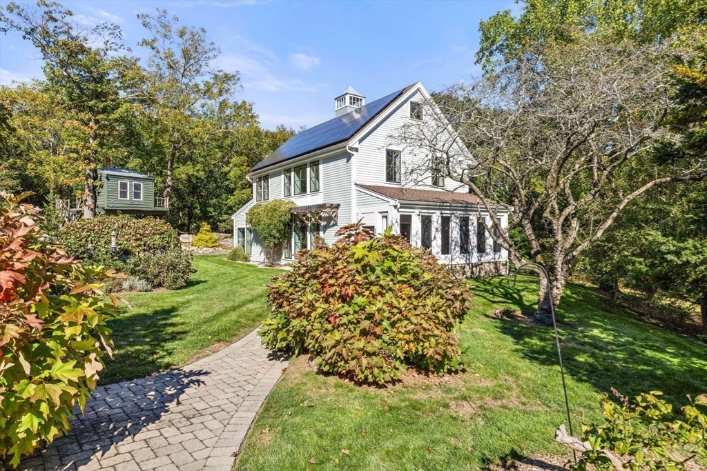 108 Kilby St in Hingham