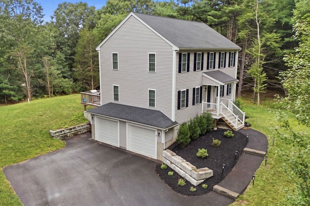 46 Clay St in Middleboro