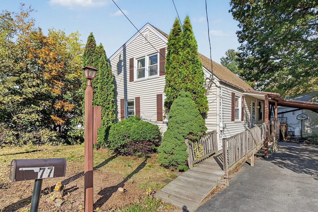 77 Progressive St in Worcester