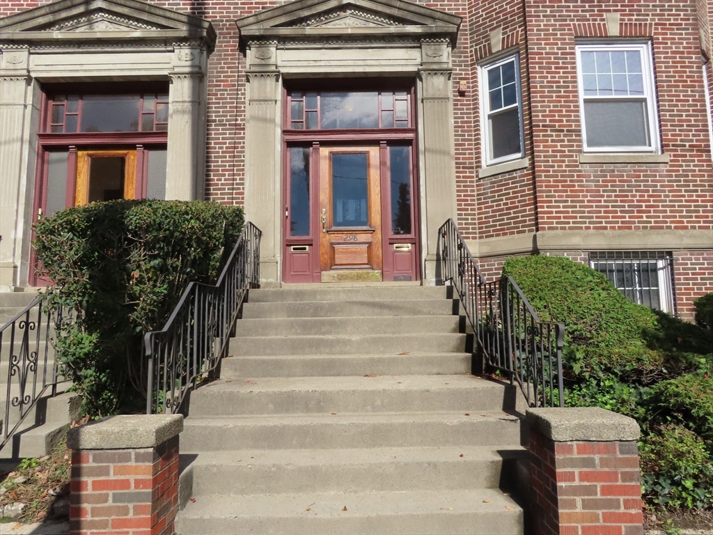 298 Mt. Auburn Street #7 in Watertown