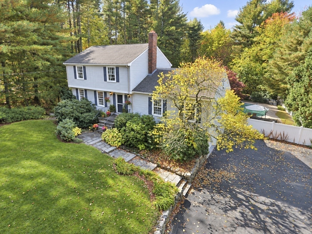 15 Dedham Street in Sharon