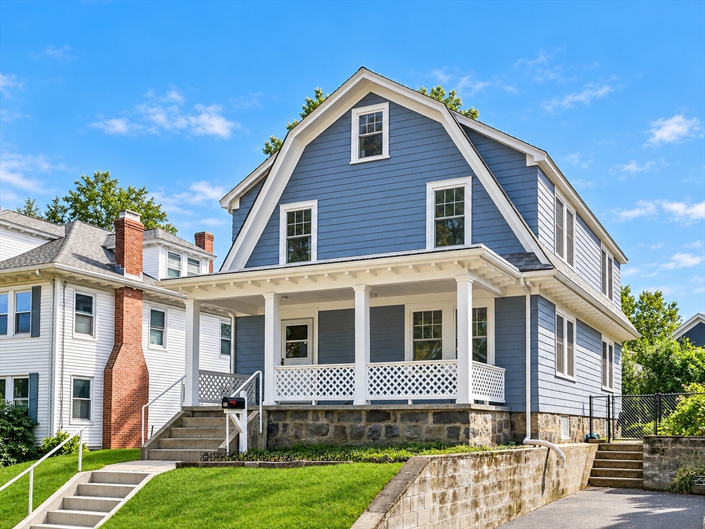 48 Hawthorn Rd in Milton